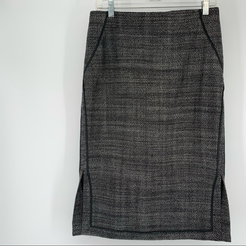 6267 Beautiful Elegant MIDI Skirt Made in Italy